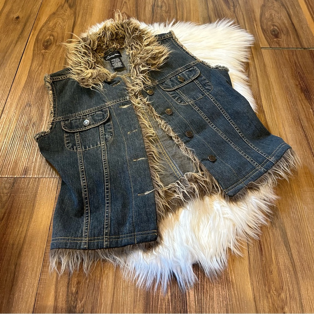 Vintage y2k Faux fur no boundaries vest size Large